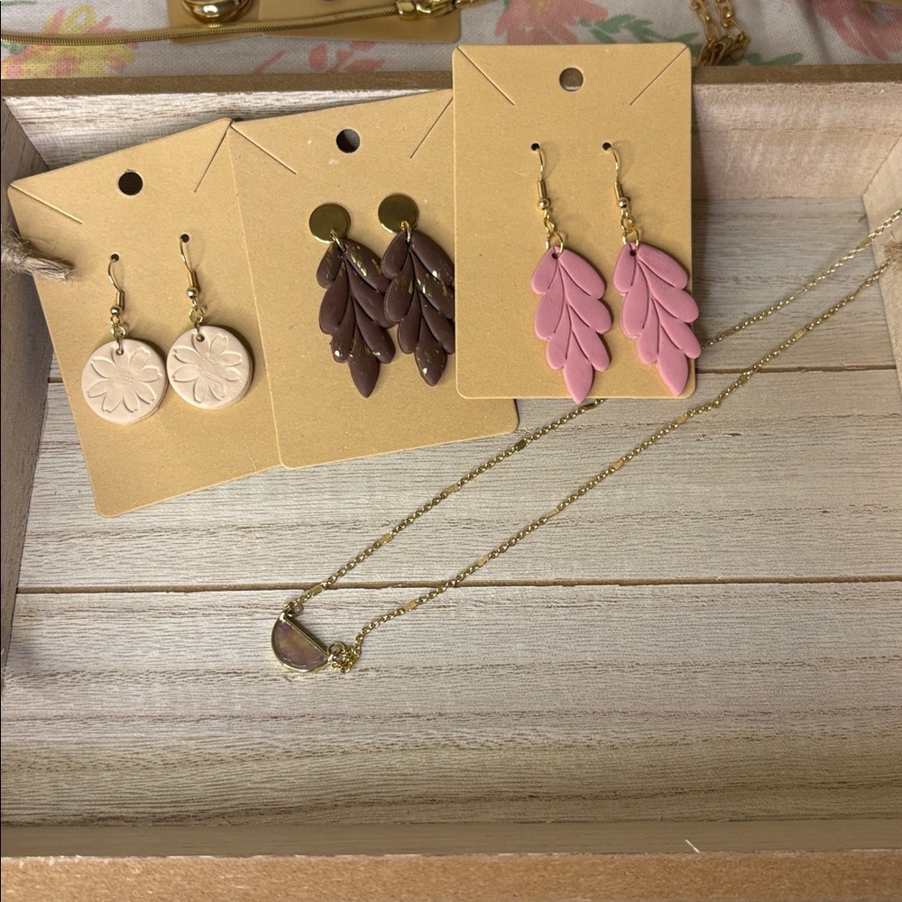 Browns And Pink Earring And Necklace Bundle